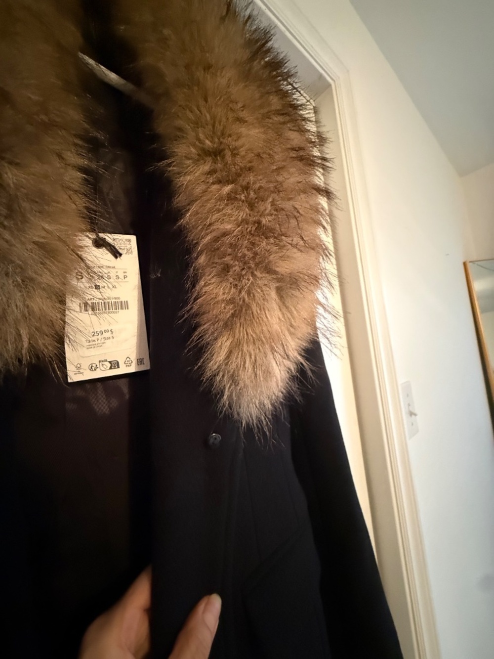 Zara wool coat with fur collar - Picture 4 of 7